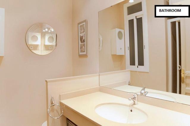 Family Apartment Plaza Espana Barselona Dış mekan fotoğraf